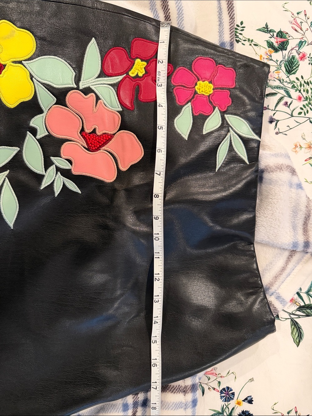 Alice & Olivia Black Faux Leather Mini Skirt with Floral Appliqué - Picture 2 of 5